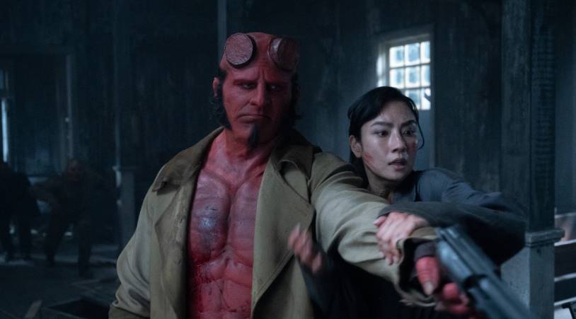 HELLBOY E O HOMEM TORTO